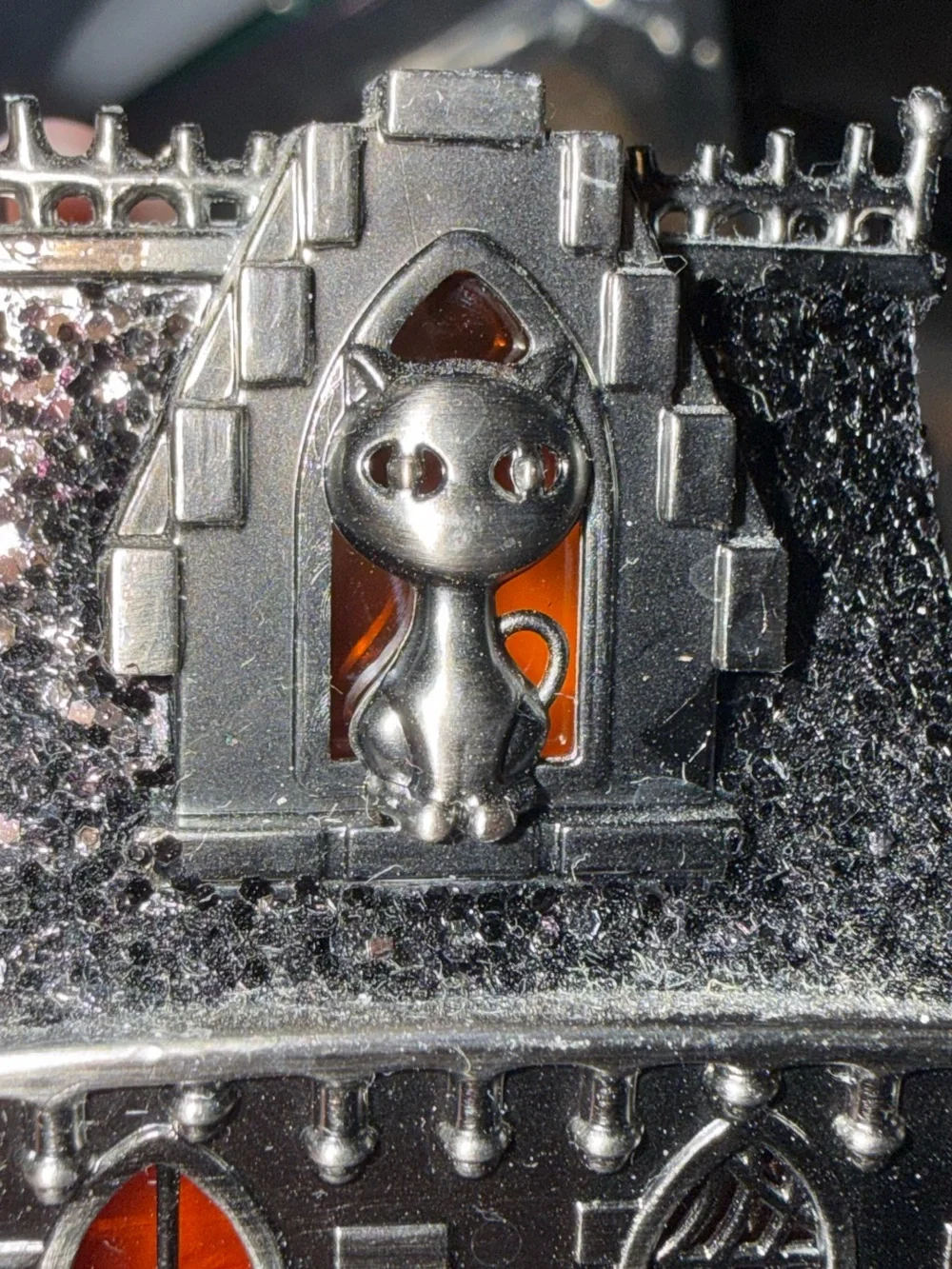 Halloween Haunted House Light-Up wallflower plug with Ghost Bath and Body Works - Picture 5 of 7